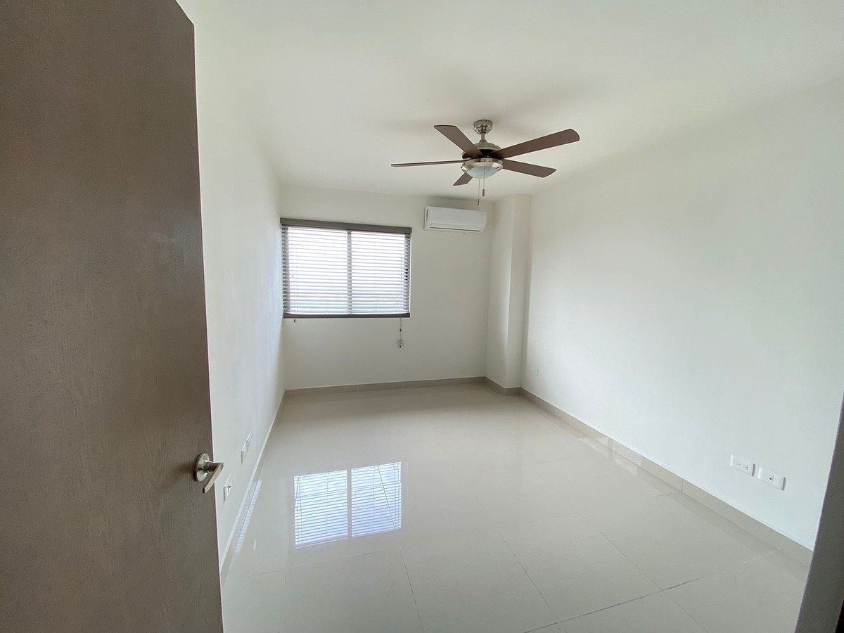 Apartment in Colinas del Huajuco, Monterrey, photo 21 of 25