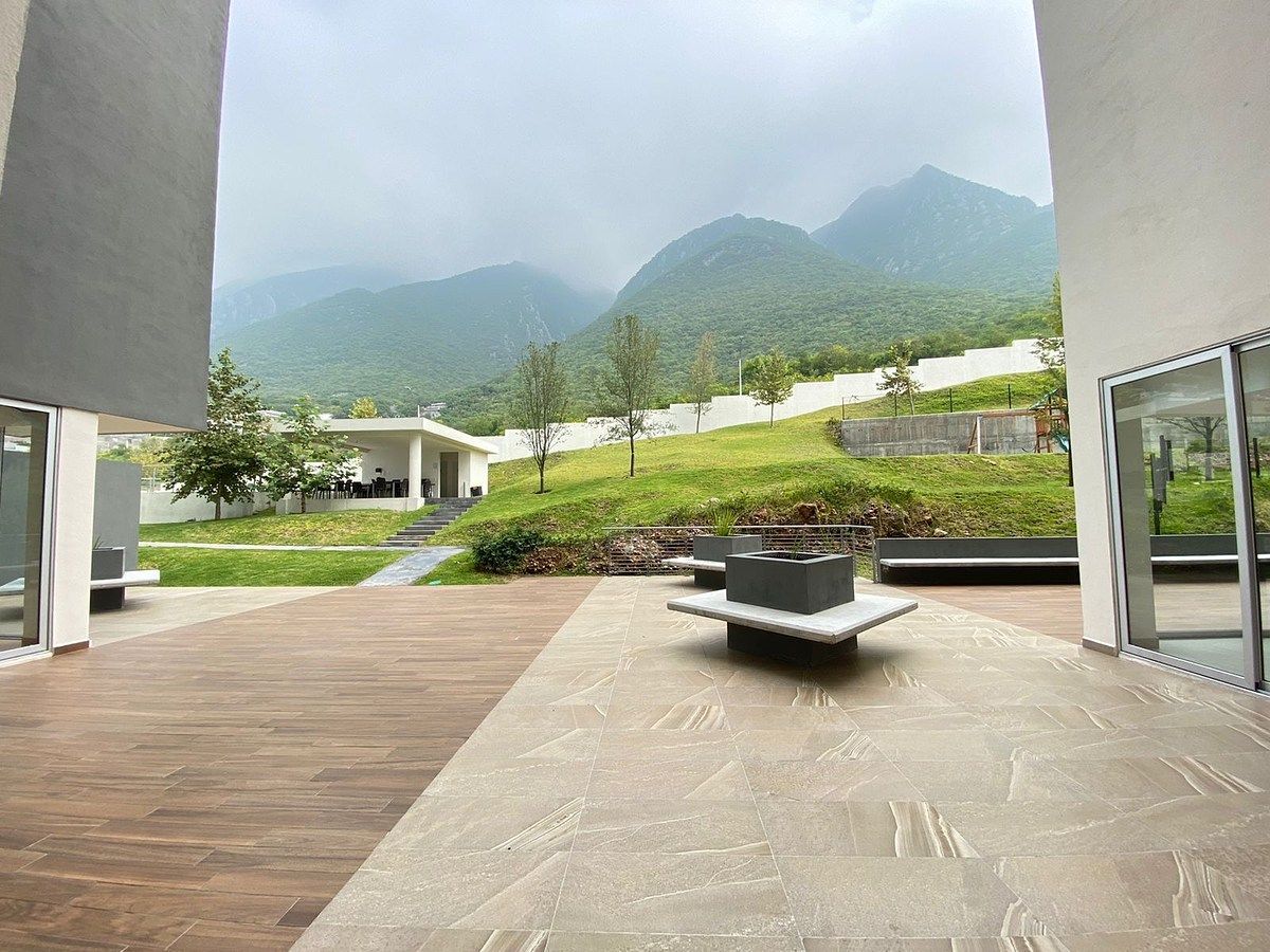 Apartment in Colinas del Huajuco, Monterrey, photo 23 of 25