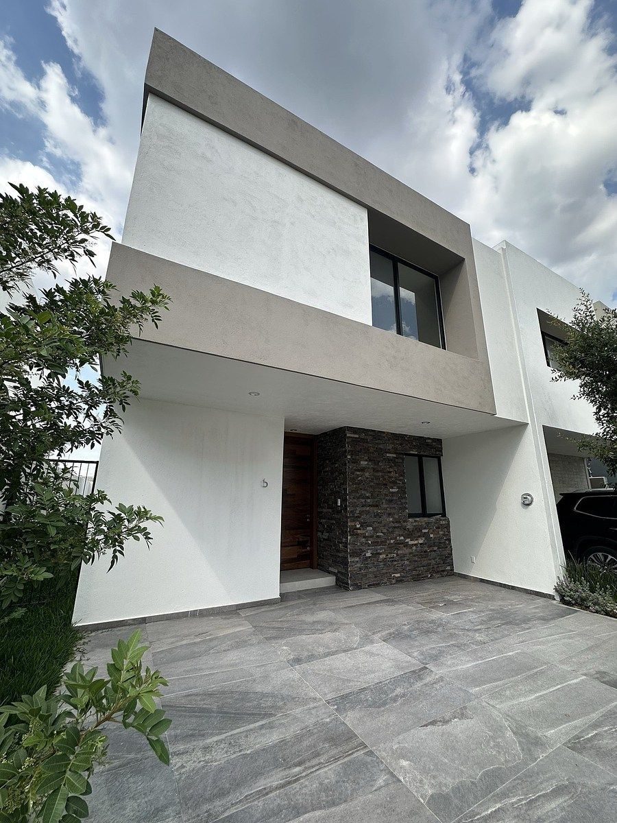 House in Gated Community in Bosques Vallarta, Zapopan, photo 2 of 36