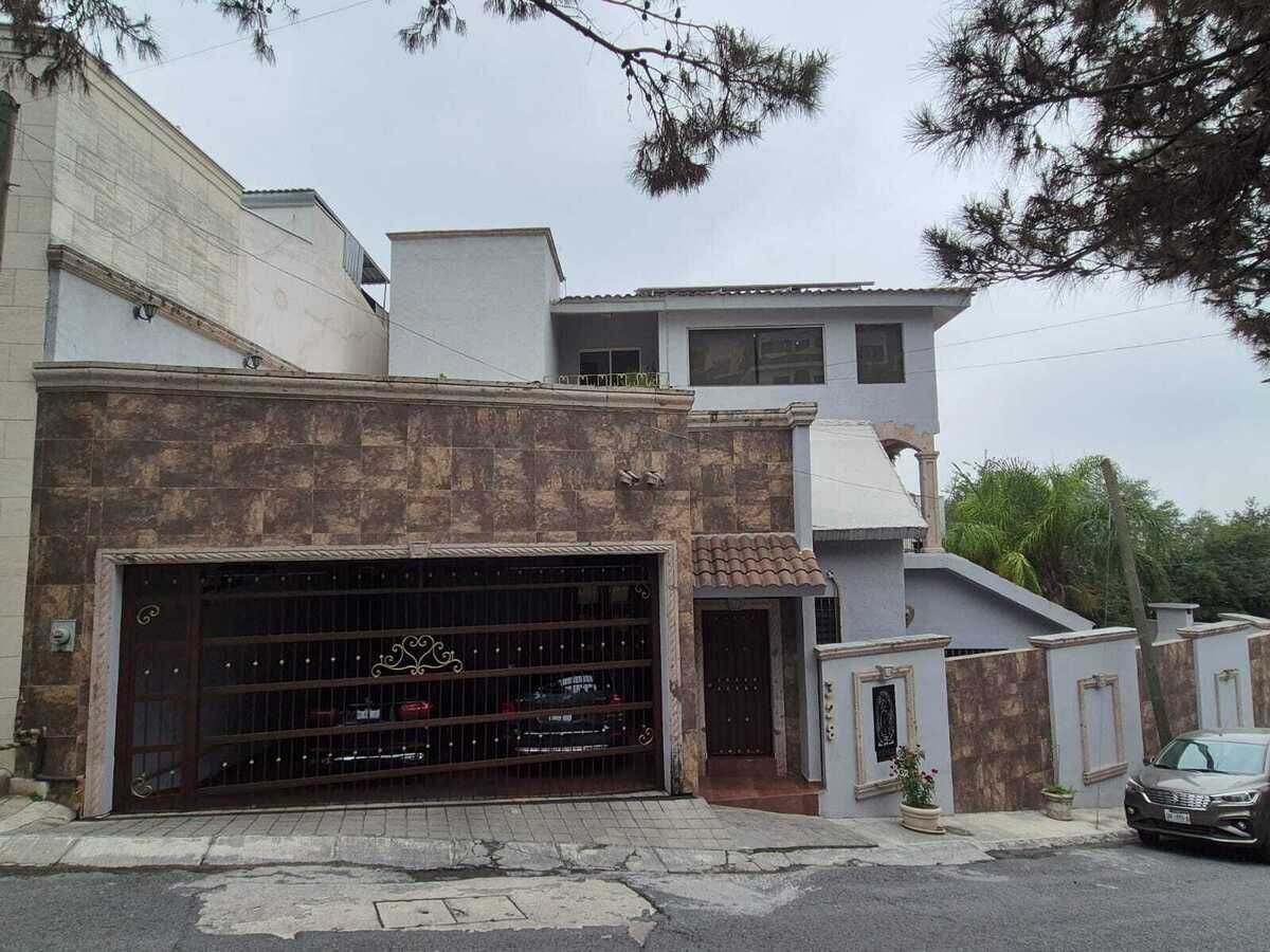 Casa en Venta , Colonial de la Sierra, San Pedro Garza García., photo 1 of 15