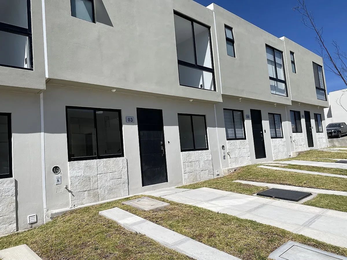 CASA EN RENTA FRACC ZARU EL MARQUES CON REC EN PLANTA BAJA, foto 1 de 12