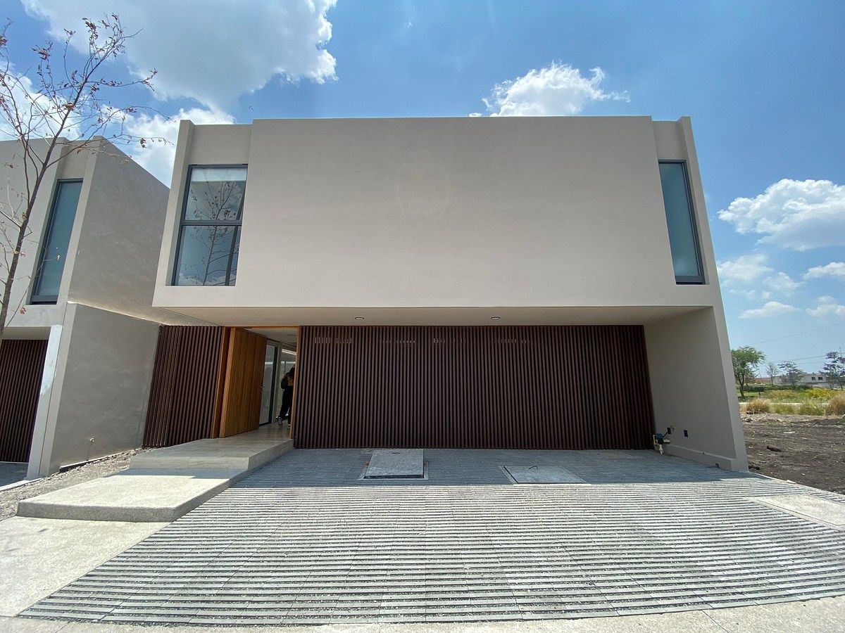 Casa MÓNACO em LOMAS DEL CAMPANARIO, foto 1 de 30