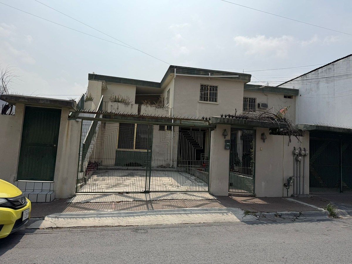 CASA EN VENTA EN COL. CONTRY-IDEAL PARA INVERSIONISTAS!, foto 1 de 8