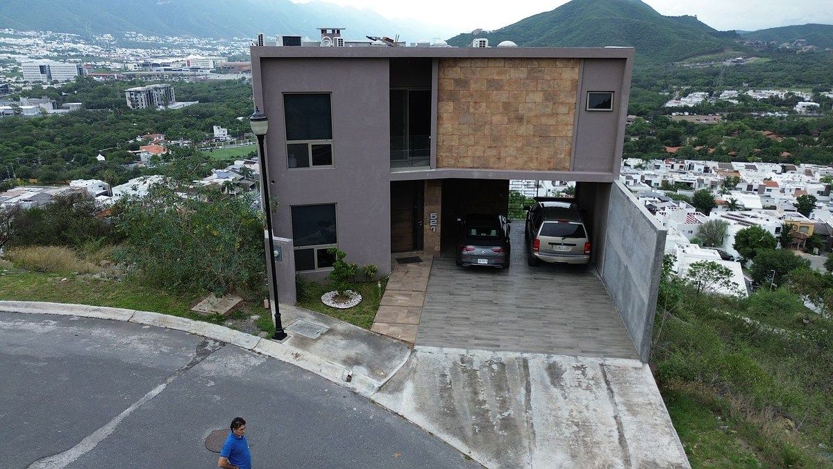 CASA EN VENTA– COL. LOMA BONITA, MONTERREY, N.L., foto 1 de 14