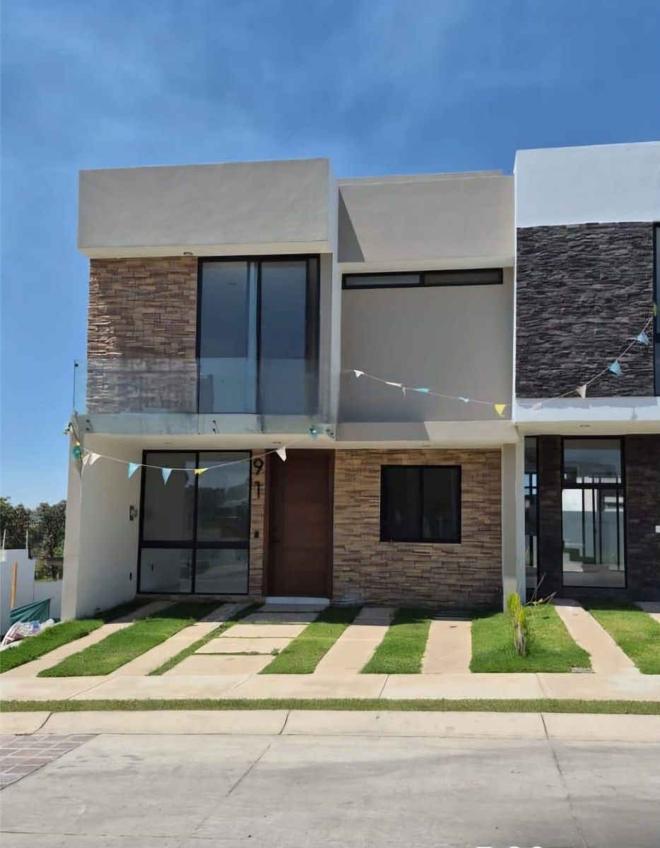 Casa en venta dentro de coto Manzanos, Capital Norte, foto 1 de 10