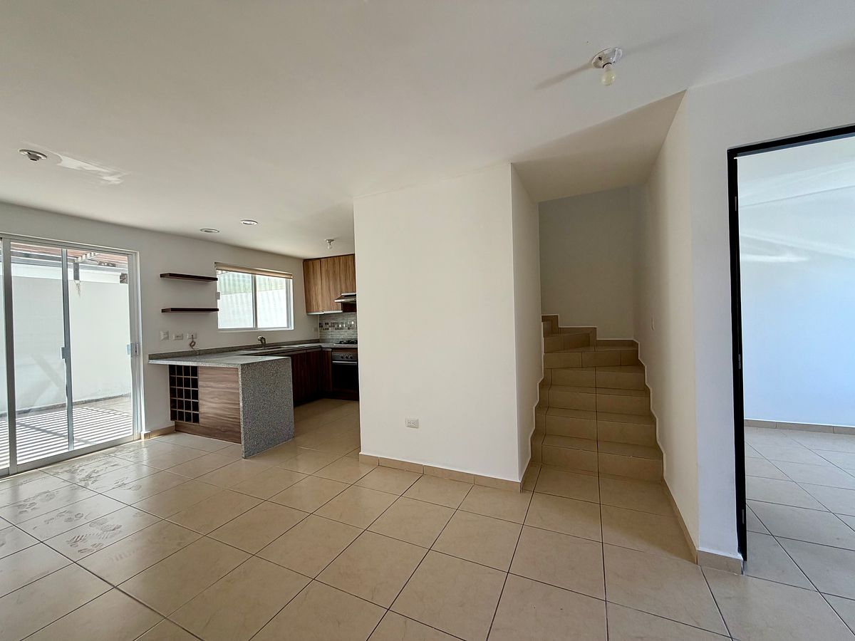 Renta casa en Zakia recamara en planta baja Queretaro, foto 1 de 19