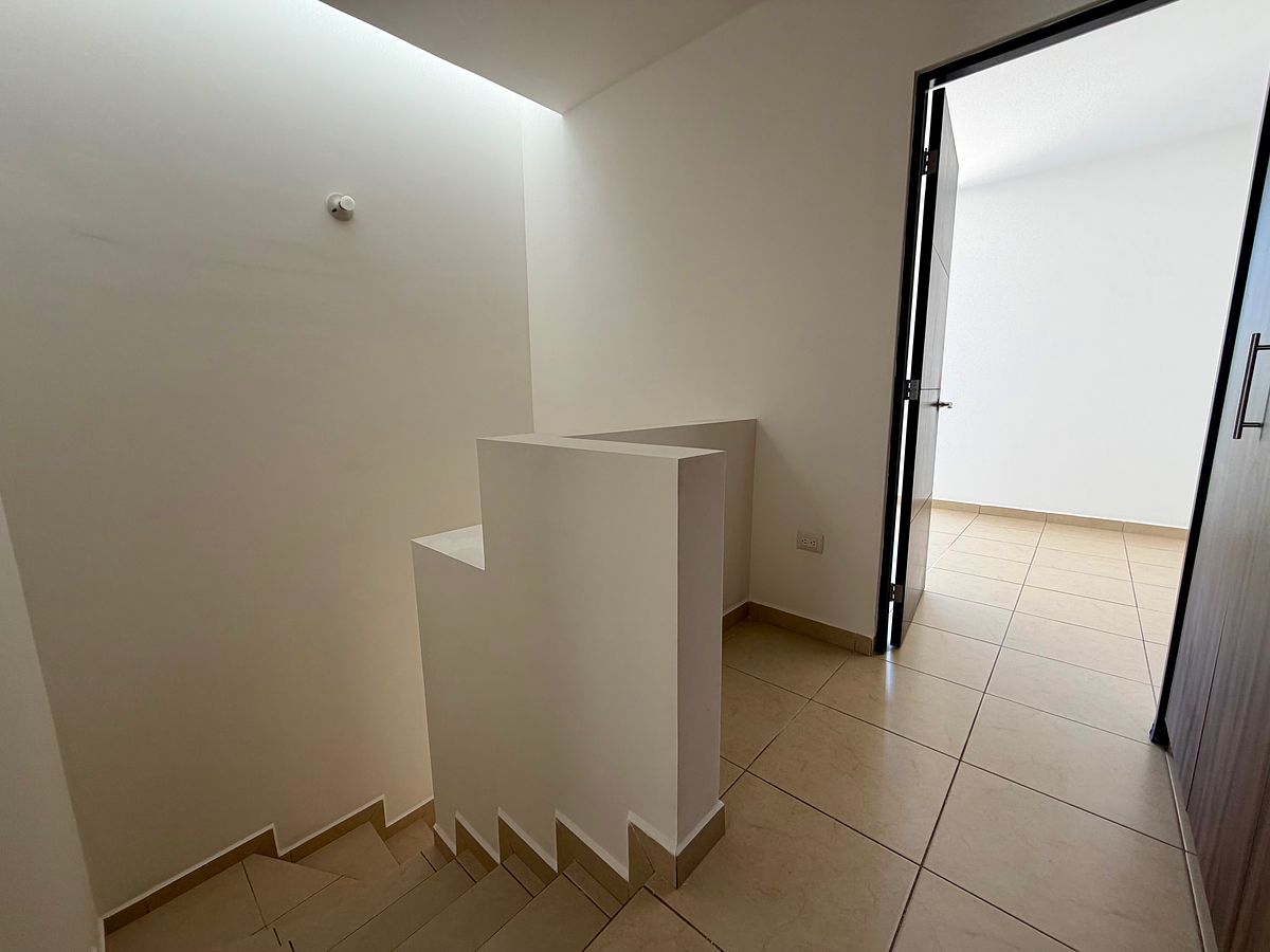 Casa em condomínio fechado em Zákia, El Marqués, foto 15 de 19