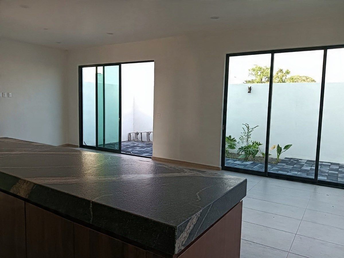 Casa em Colinas de Santa Fe, Colima, foto 6 de 18
