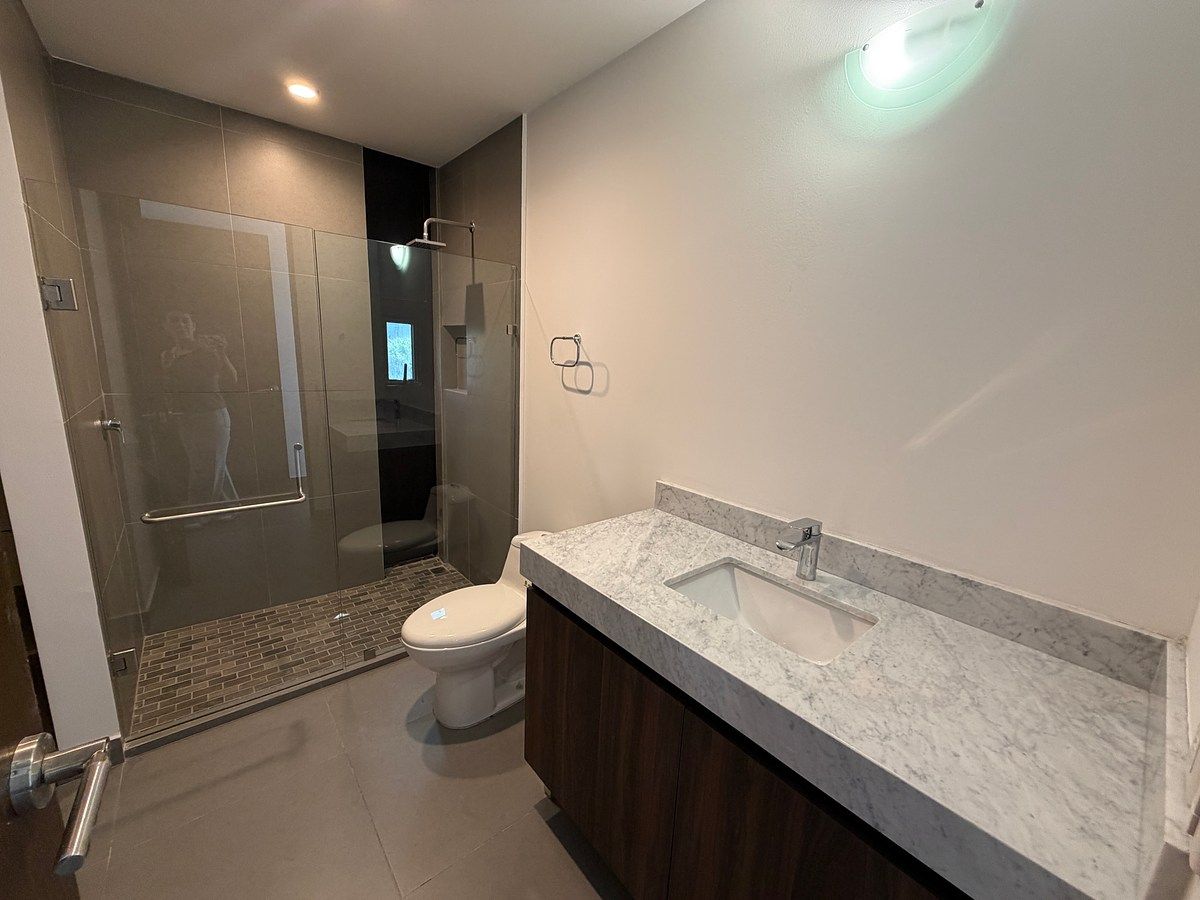 Apartment in Zona Loma Larga Oriente, San Pedro Garza García, photo 12 of 27