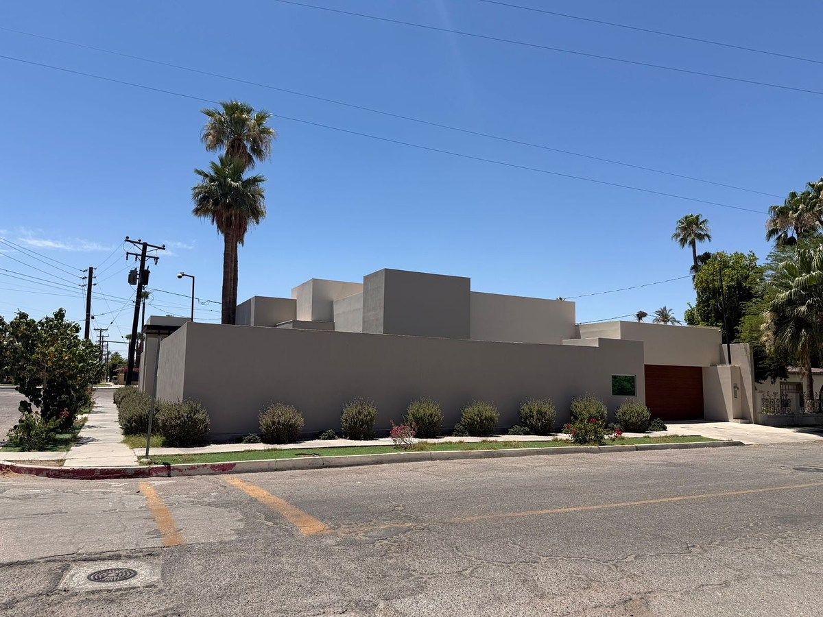 House in Nueva, Mexicali, photo 2 of 27