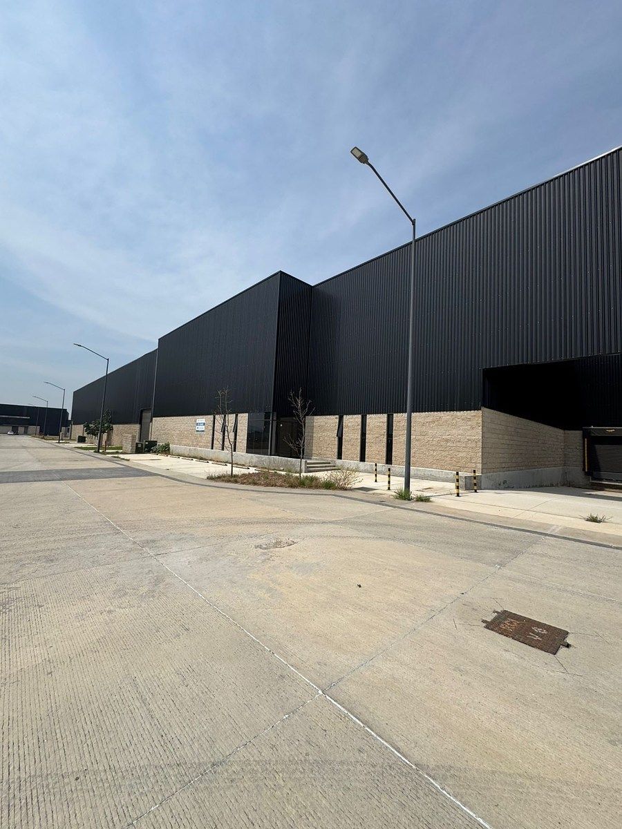 Commercial Storage Unit in El Arenal, El Arenal, photo 2 of 11