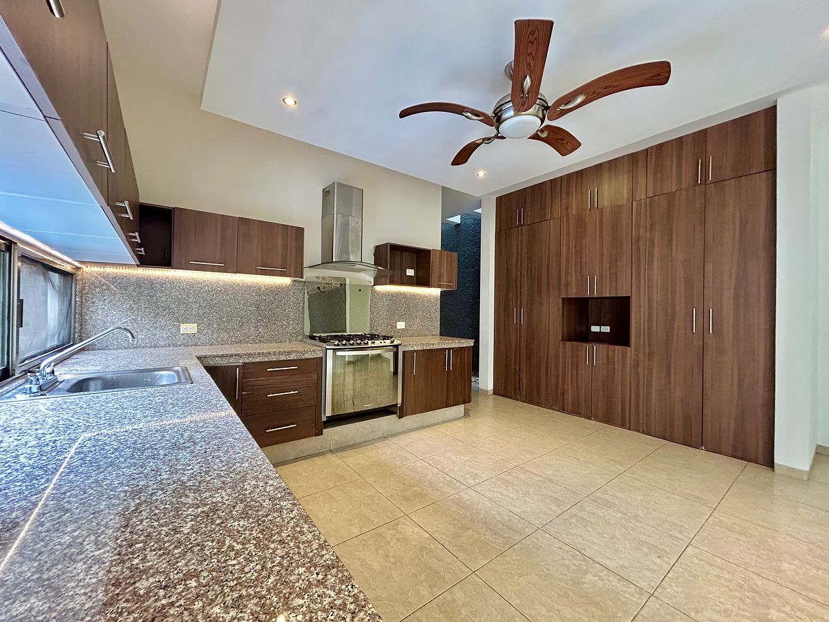 Casa en Altabrisa, Mérida, foto 9 de 30