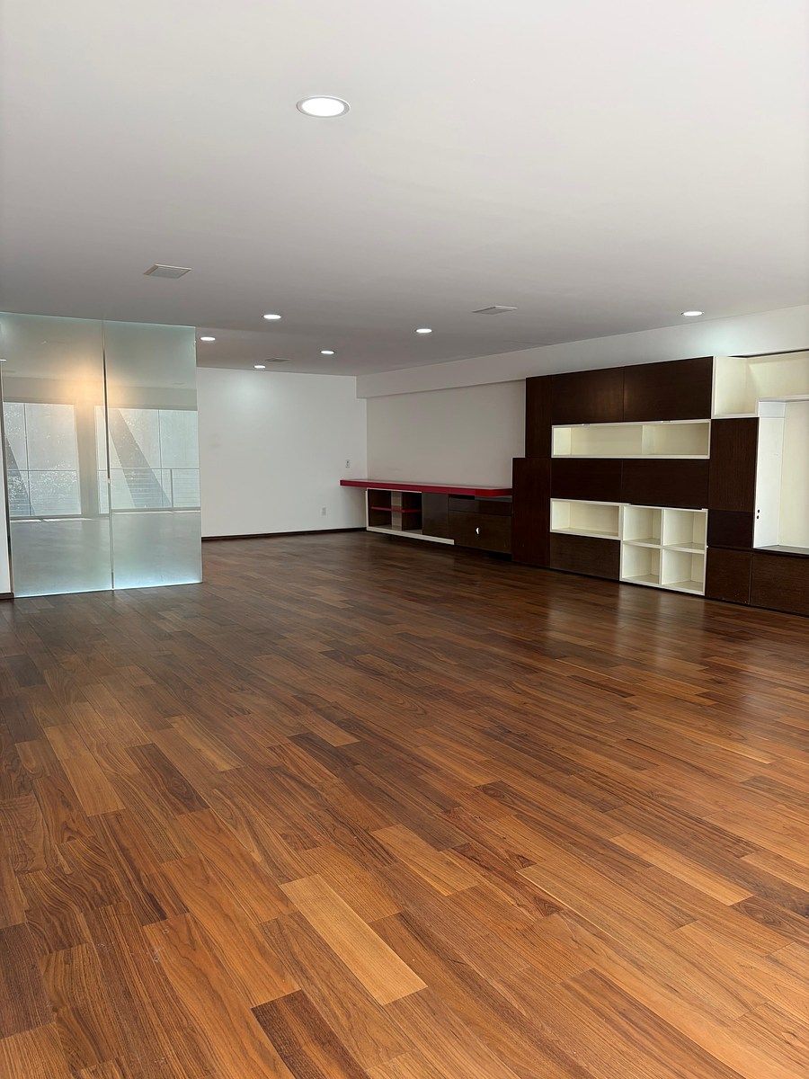 SPACIOUS APARTMENT IN POLANCO, photo 1 of 19