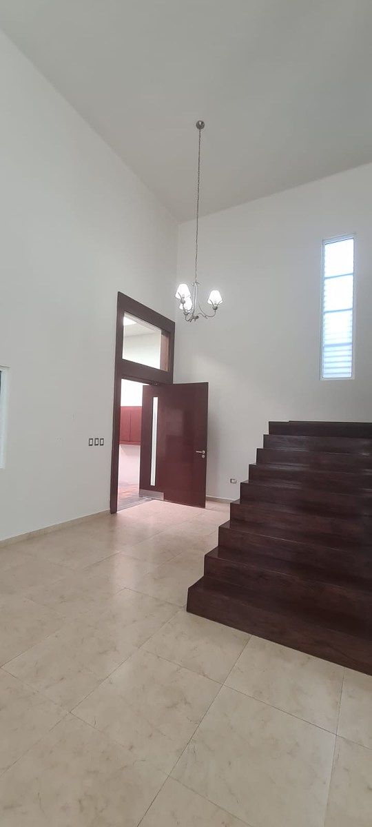 Entrada, photo 11 of 22