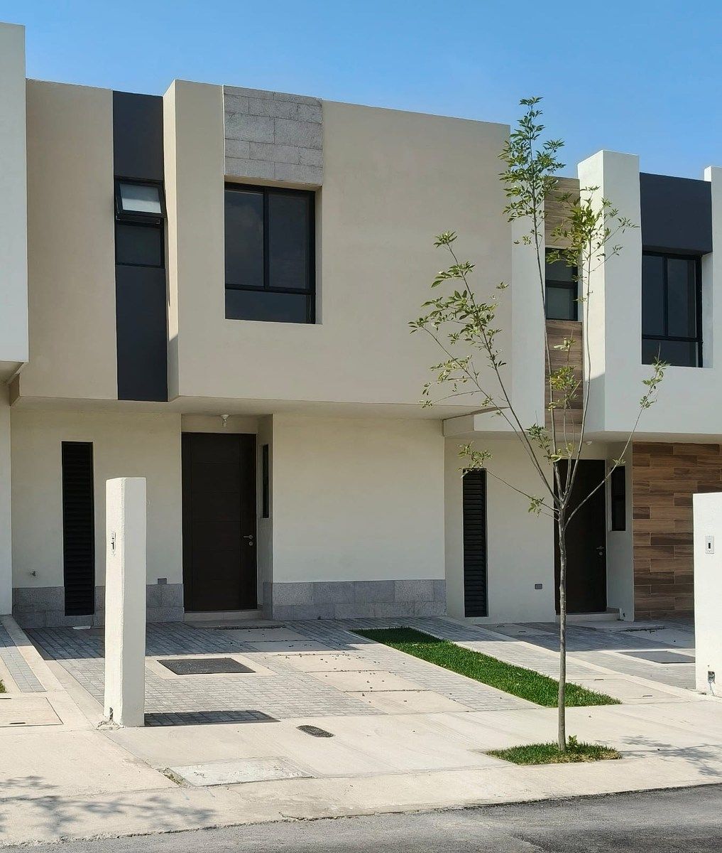 Fachada, photo 1 of 12