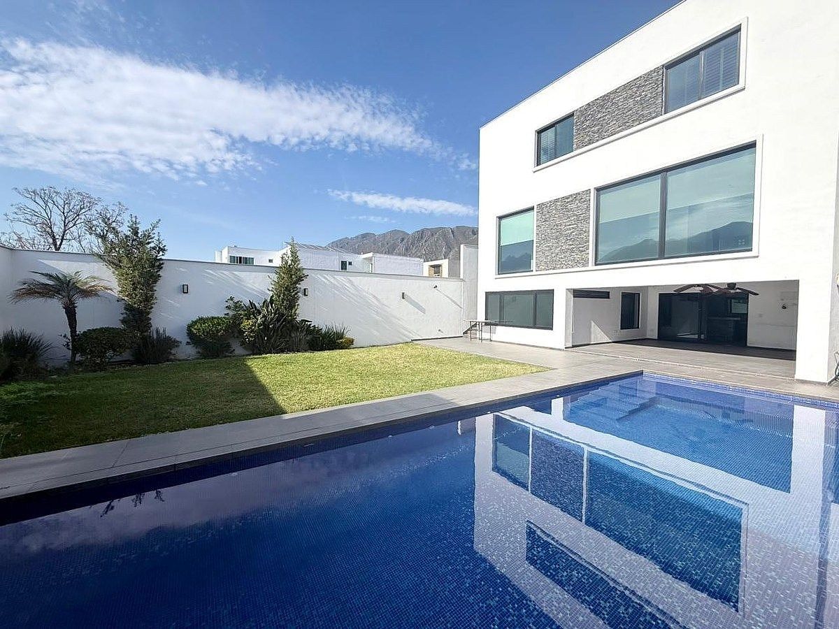 Casa en El Vergel, Monterrey, foto 2 de 24