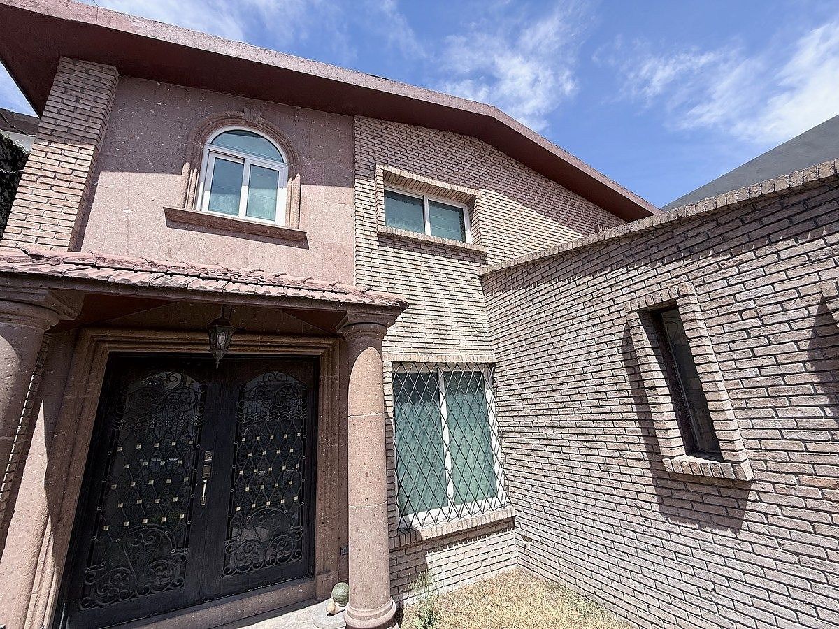 Casa em Las Cumbres 3 Sector, Monterrey, foto 3 de 26