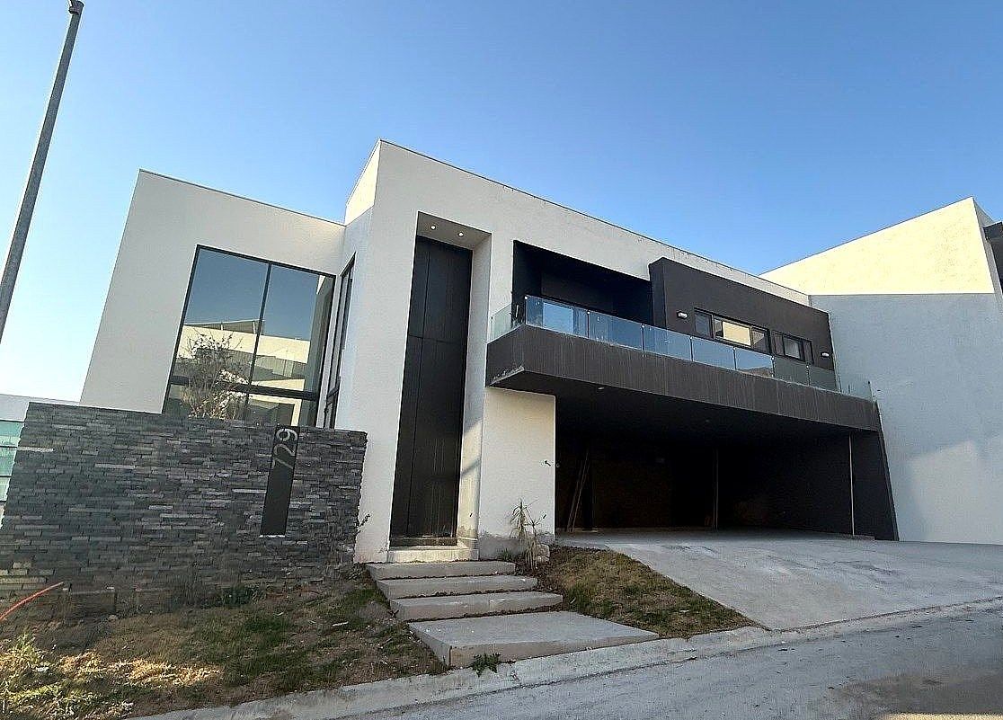 HOUSE FOR SALE NATIONAL HIGHWAY - WOODS OF THE MISSIONS, photo 1 of 20