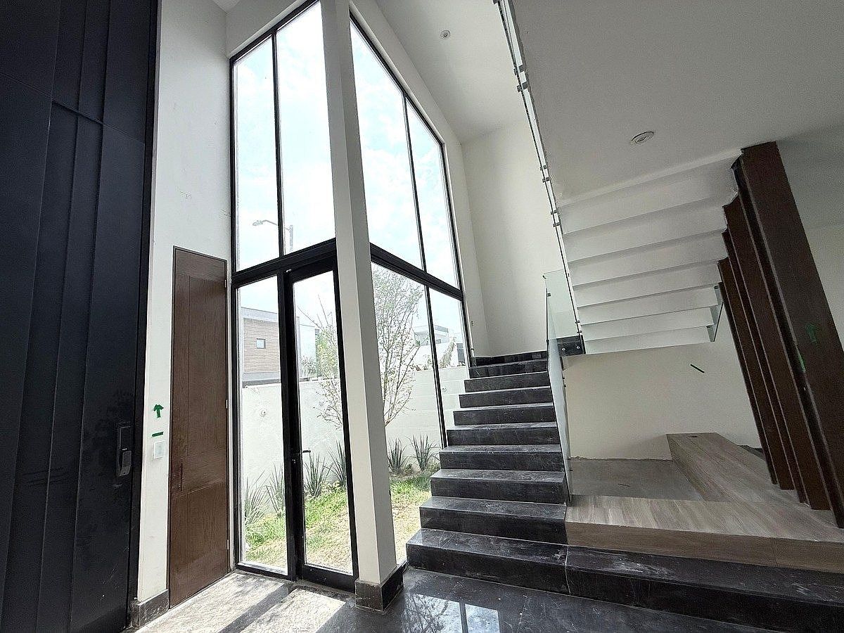 House in El Barro, Monterrey, photo 2 of 20