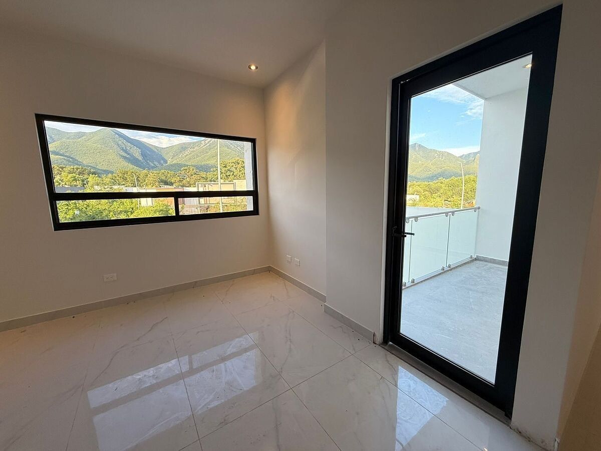 House in Amorada Privada Residencial, Santiago, photo 12 of 21