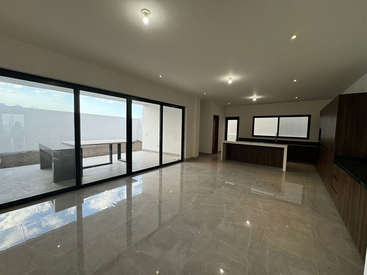 House in Bosques de las Misiones Sector Encino, Santiago, photo 4 of 18