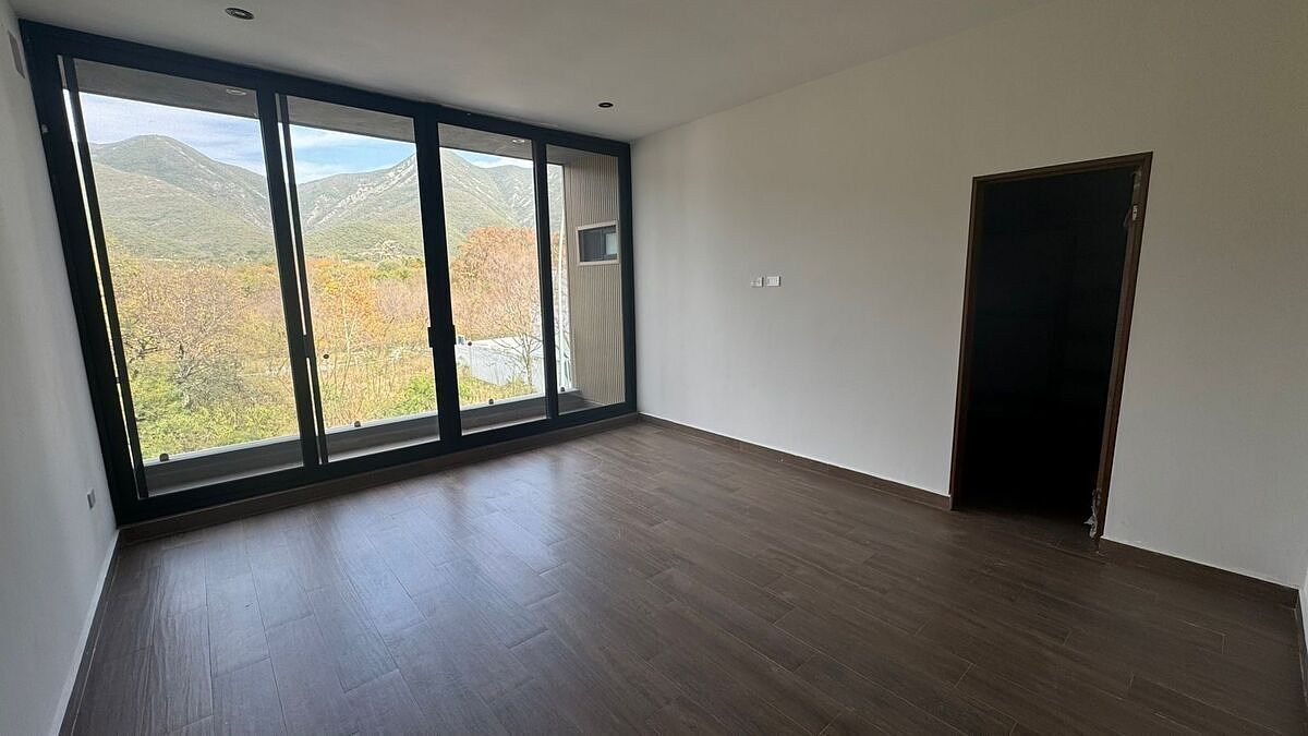 Casa em Amorada Privada Residencial, Santiago, foto 7 de 19