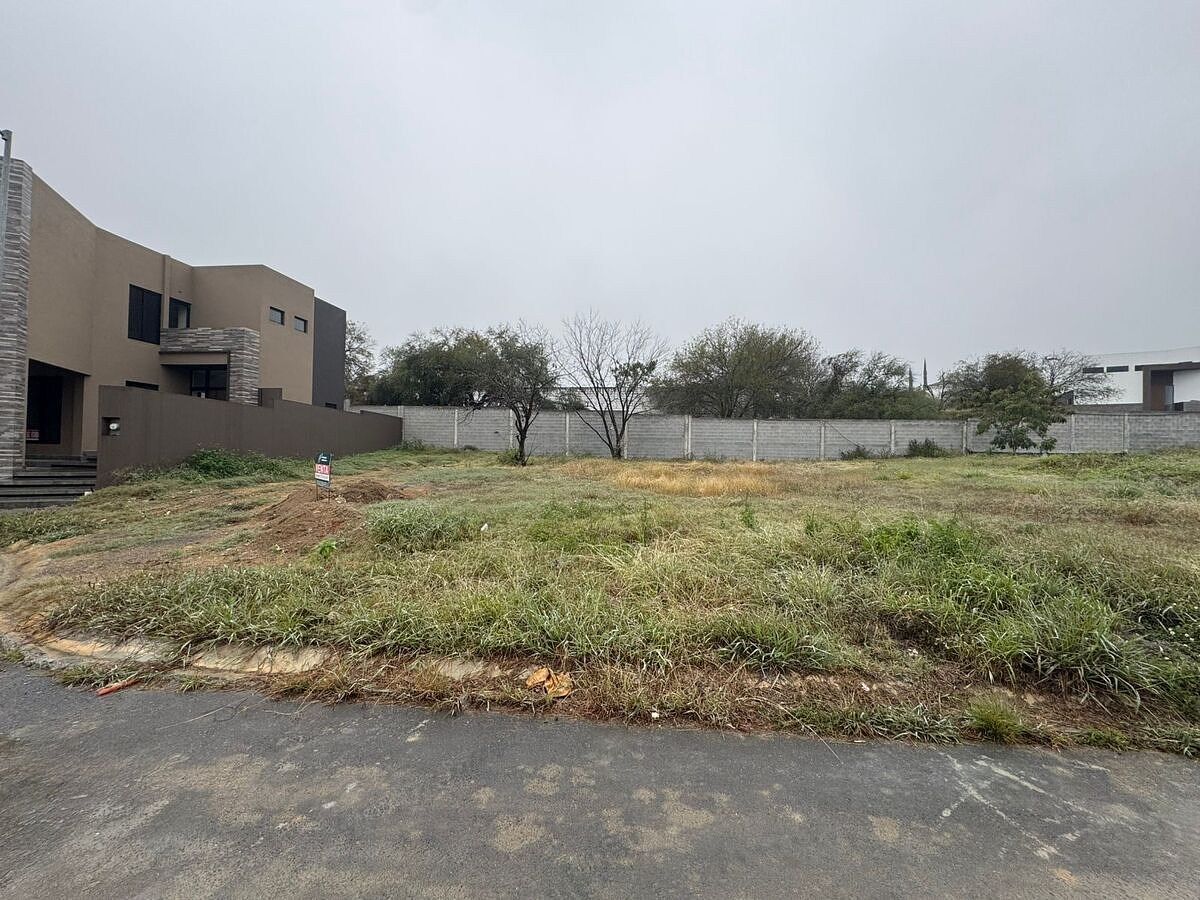 Lot in Bosques de las Misiones Sector Encino, Santiago, photo 2 of 8