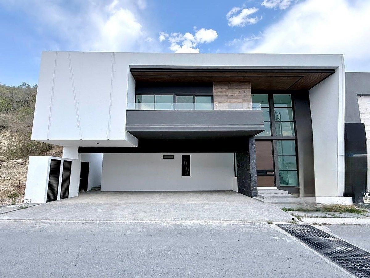 HOUSE FOR SALE NATIONAL HIGHWAY – WOODS OF THE MISSIONS, photo 1 of 25