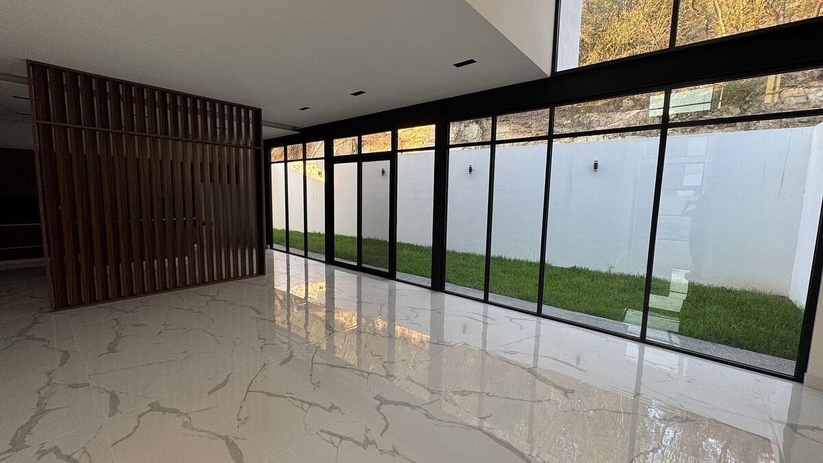 House in Bosques de las Misiones Sector Reserva, Santiago, photo 8 of 25