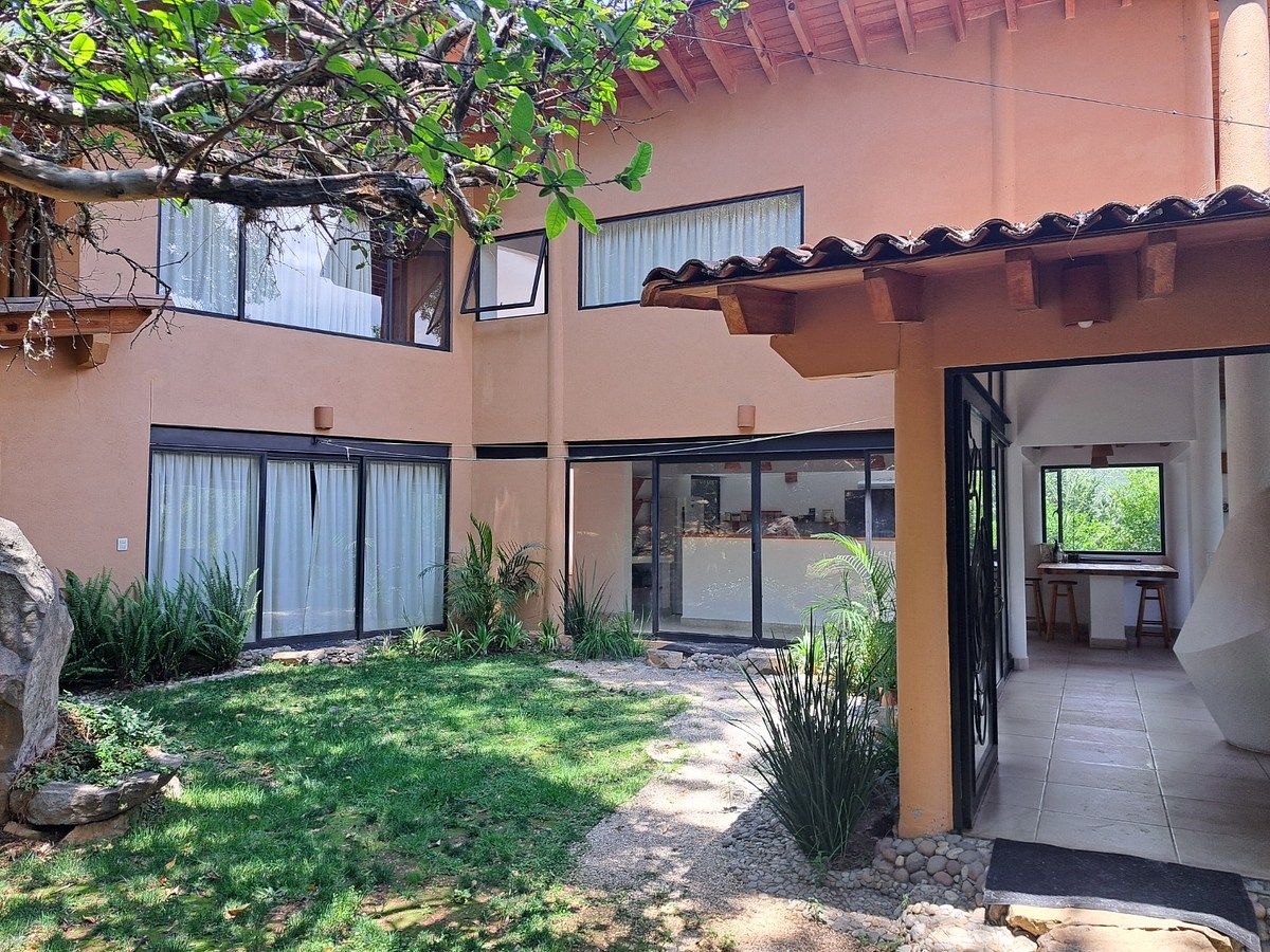 Casa em condomínio fechado em Rincón de Estradas, Valle de Bravo, foto 3 de 21