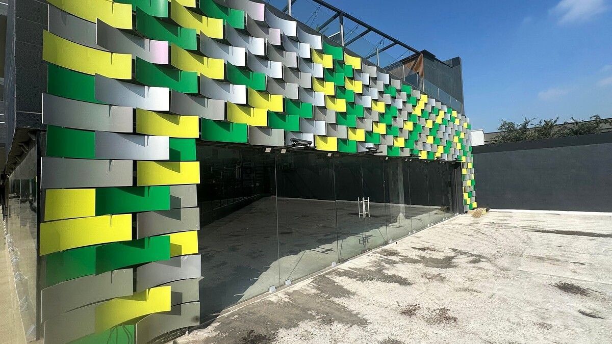 COMMERCIAL SPACE WITH TERRACE FOR RENT - SAAGHI PLAZA, photo 1 of 12