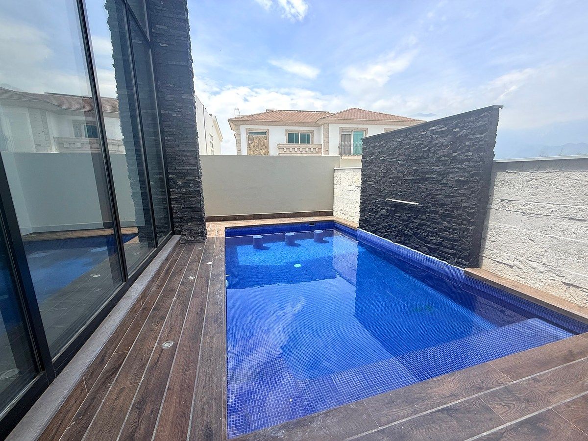 Casa en Privada la Herradura, Monterrey, foto 6 de 19