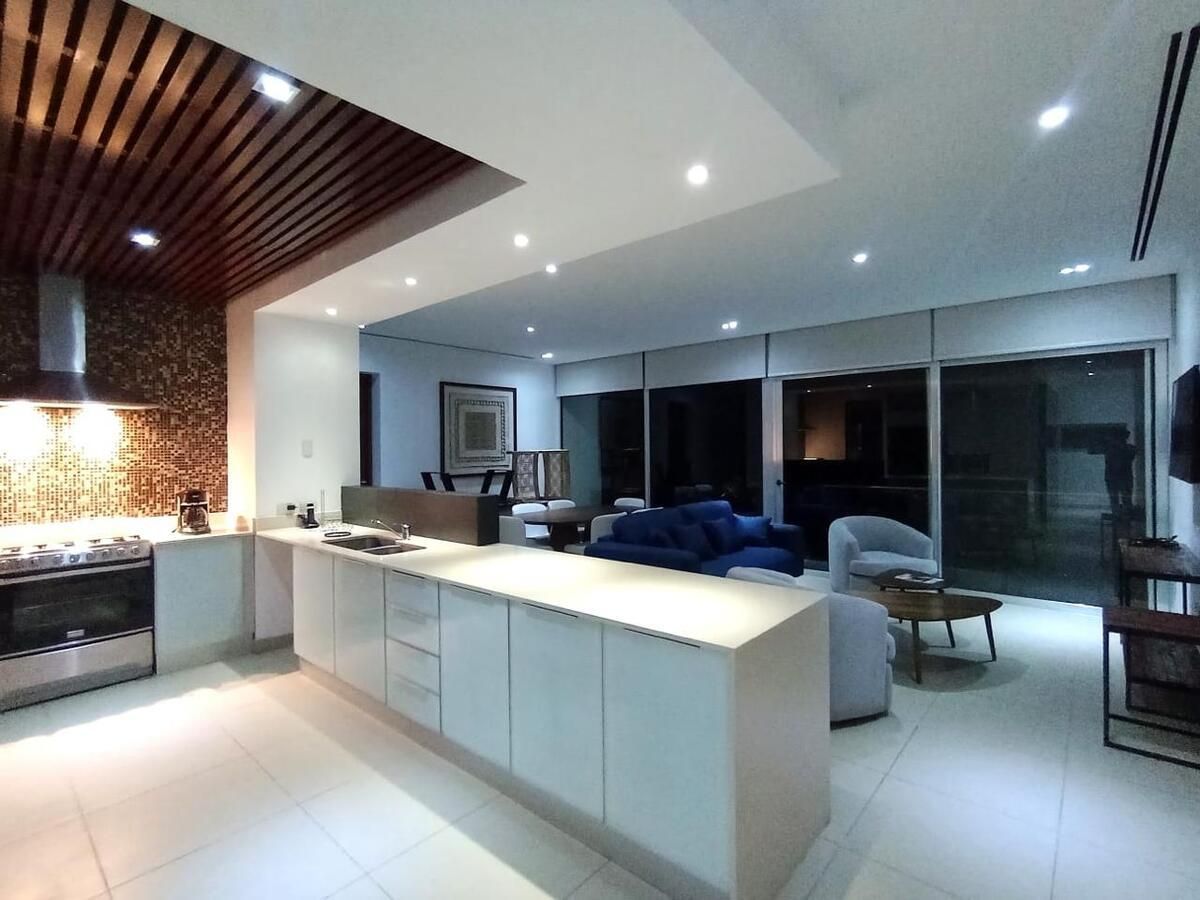 Departamento en Yucatán Country Club, Mérida, foto 2 de 25