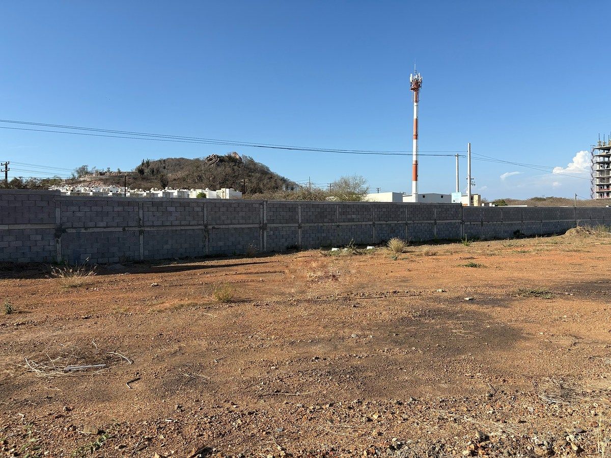 Terreno en Bahía Marina, photo 1 of 5