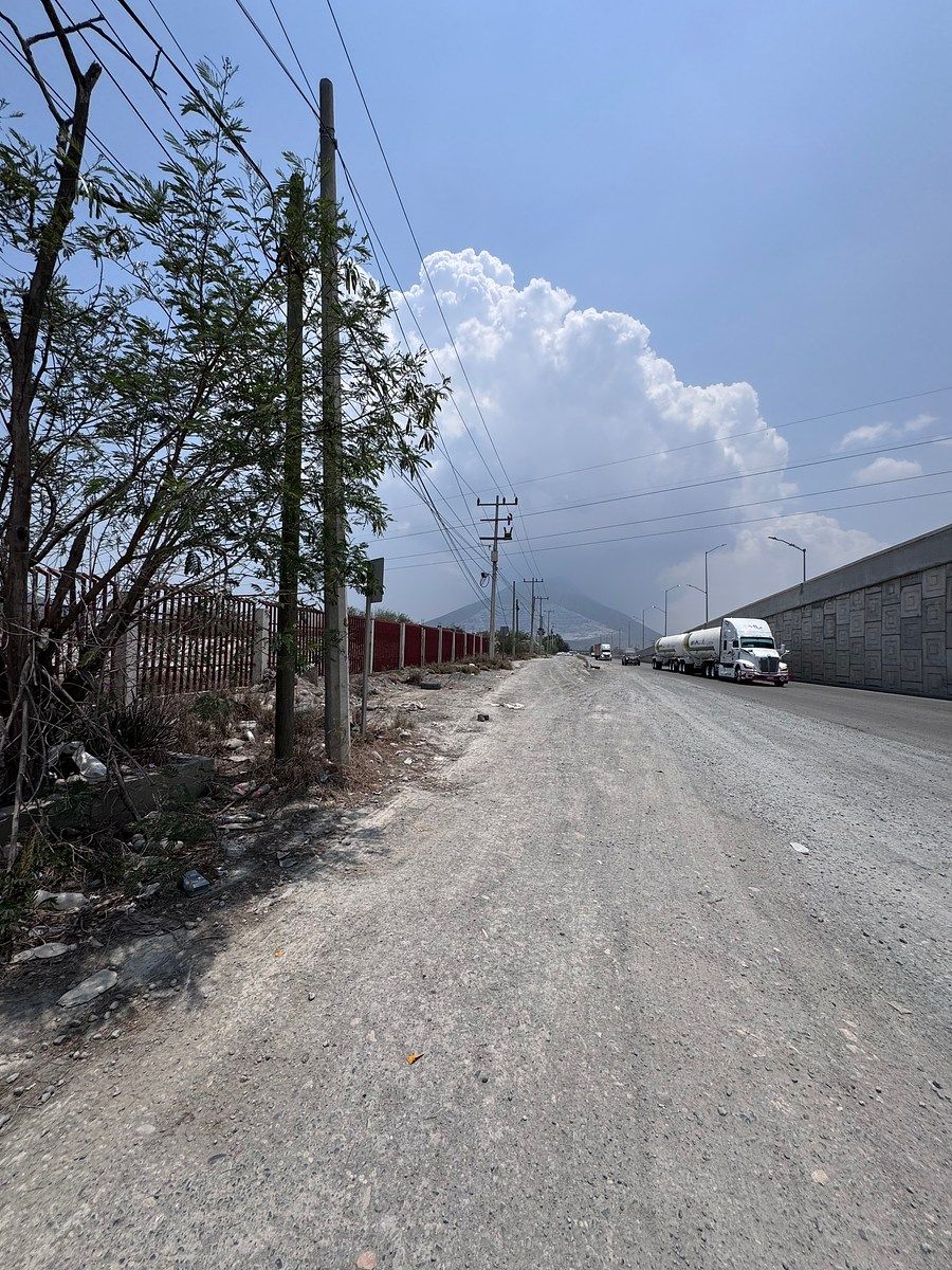 Terreno industrial en García, García, foto 9 de 12