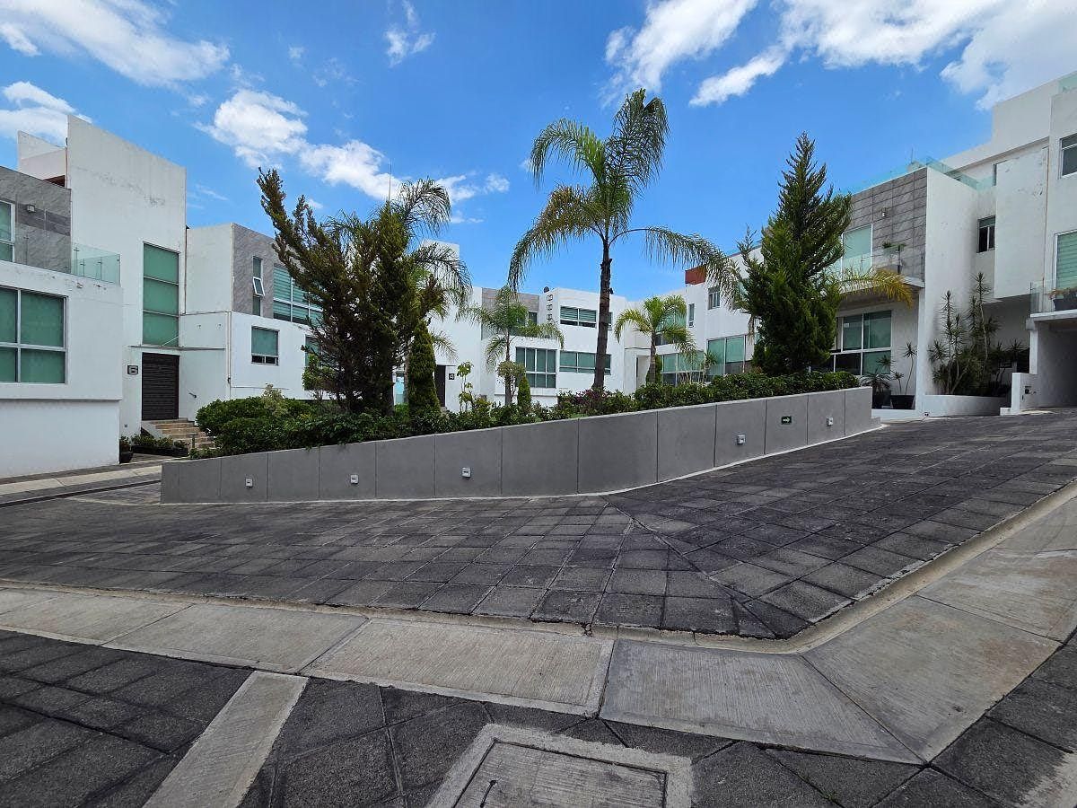Casa para Alugar em Lomas Verdes Sexta Seção, foto 1 de 28