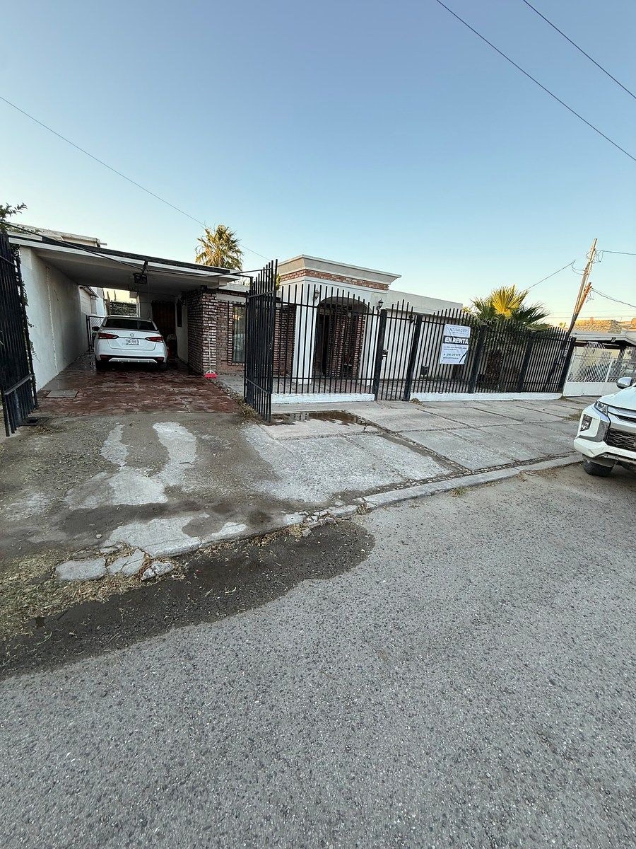 Casa em Villafontana, Mexicali, foto 2 de 17