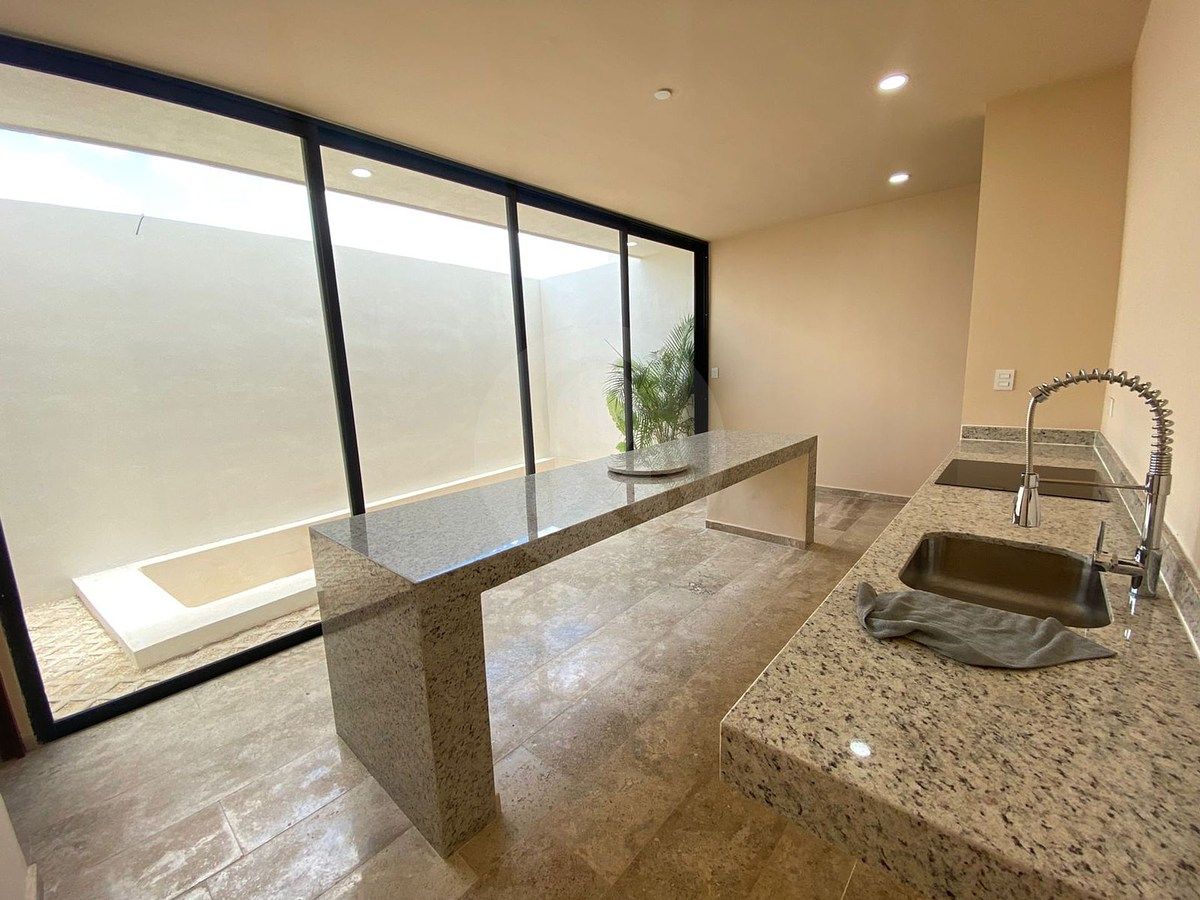 House in Gran Santa Fe, Mérida, photo 5 of 30