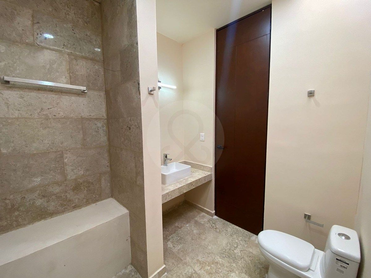 House in Gran Santa Fe, Mérida, photo 12 of 30