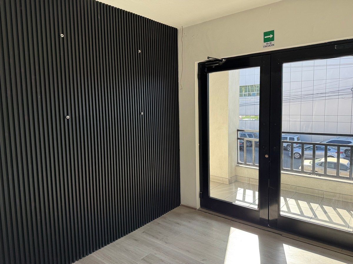 Shopping Mall Space in Aviación, Tijuana, photo 13 of 16