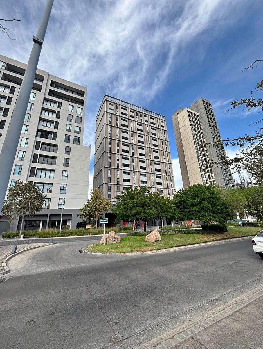 Fachada, foto 1 de 23