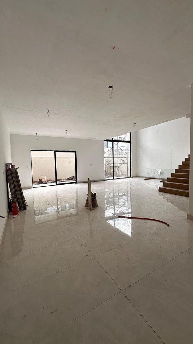 Casa em Amorada Privada Residencial, Santiago, foto 4 de 19