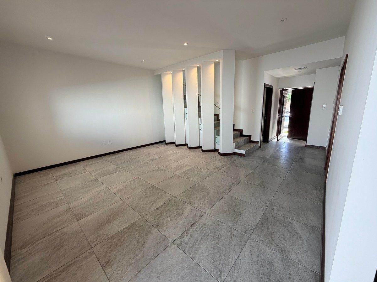 House in La Cantera, Chihuahua, photo 2 of 23