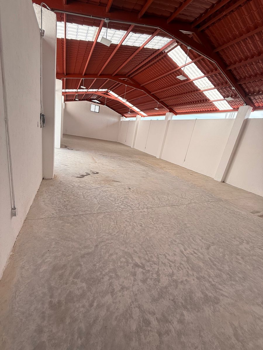 Bodega comercial en Jardines de Zoquipa, Cuernavaca, foto 4 de 9