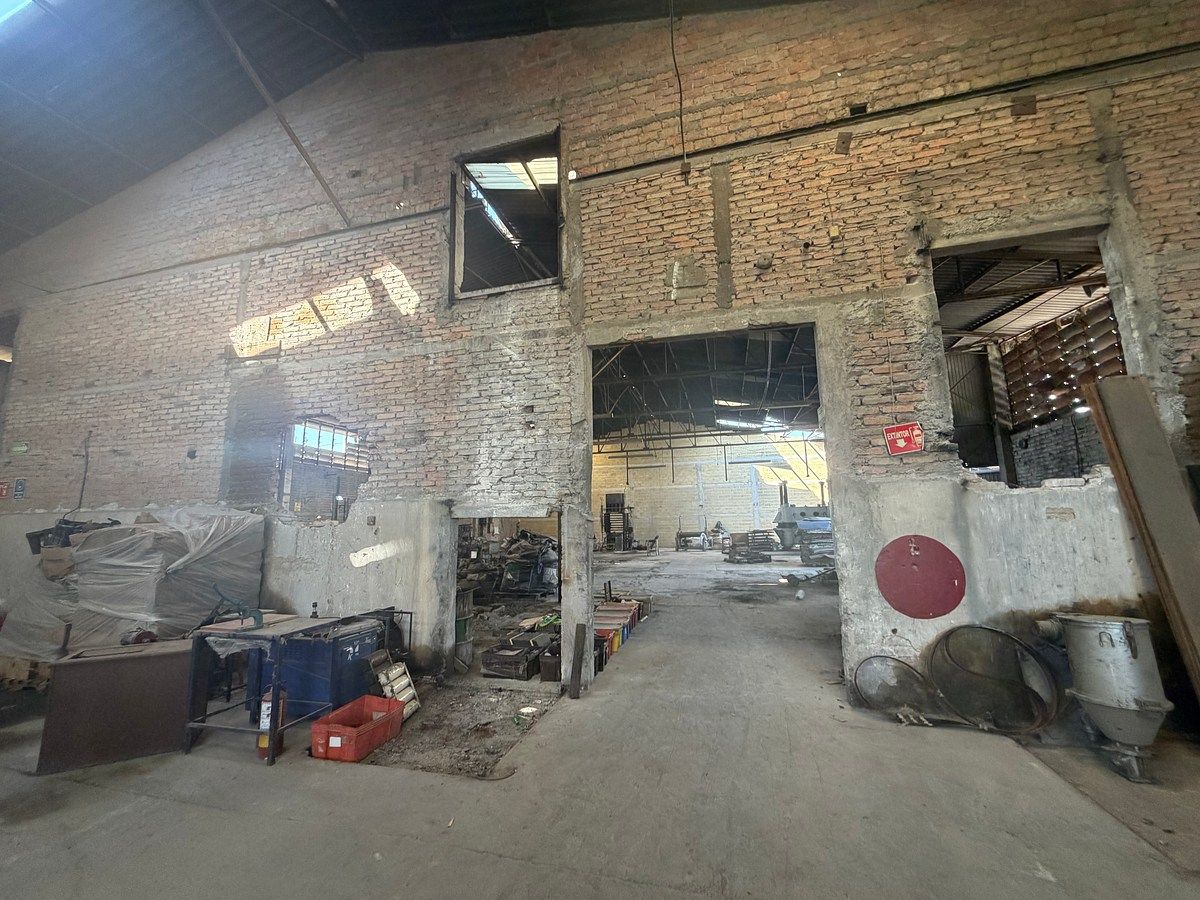 Galpão industrial em La Nogalera, Guadalajara, foto 13 de 16