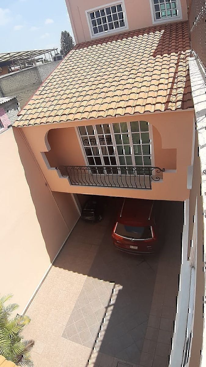 PRECIOSA CASA CON ROOF GARDEN- LOMAS DE SN LORENZO, foto 1 de 38
