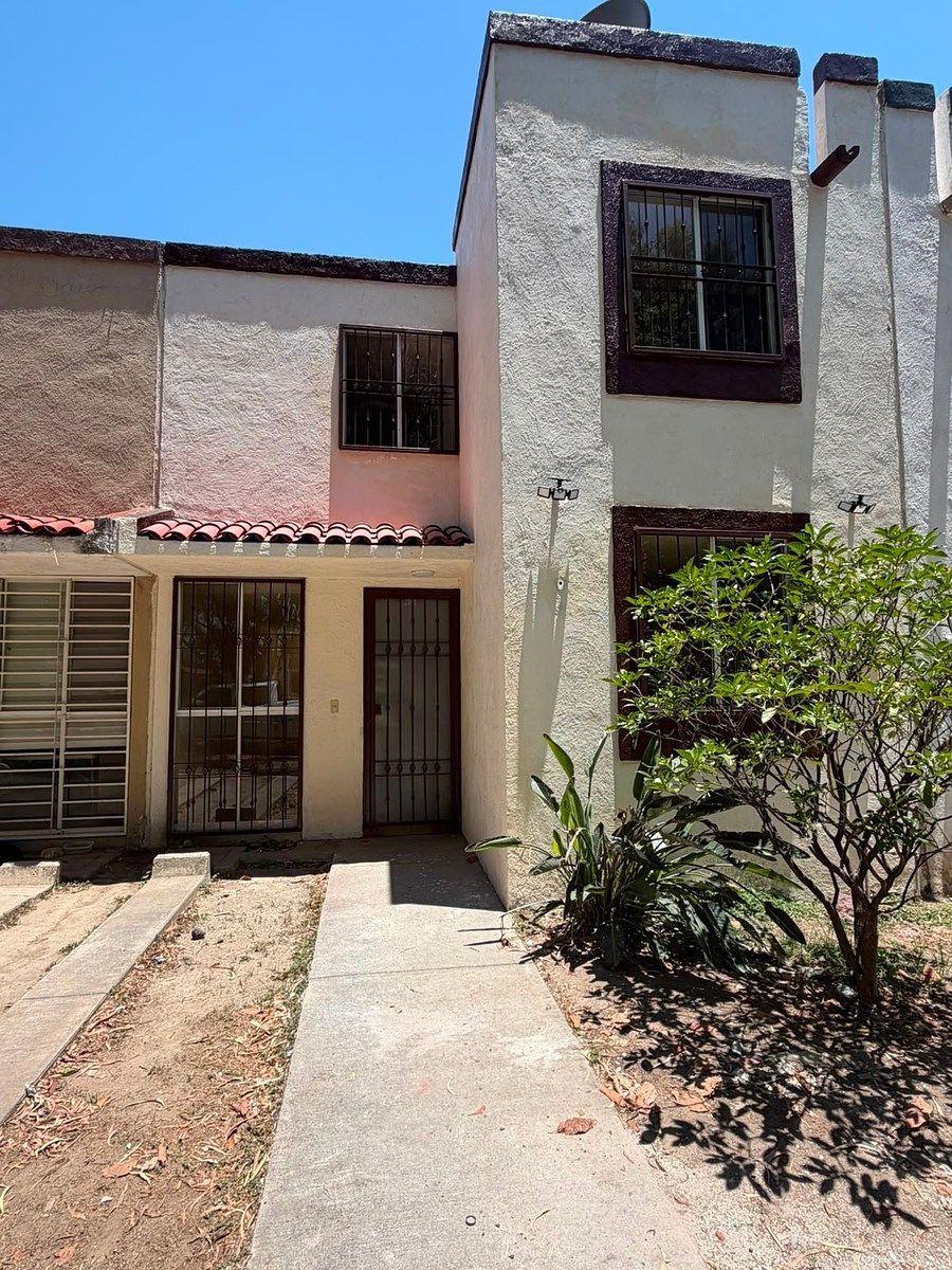 Casa en VENTA en MISION CAPISTRANO, foto 1 de 13