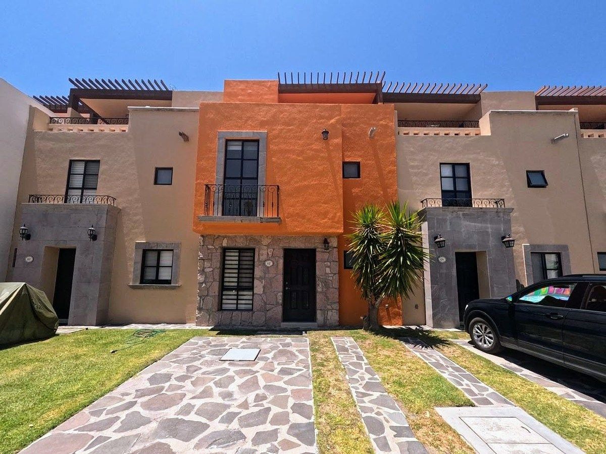 Casa en comunidad privada en San Miguel de Allende, rooftop y amenidades, foto 1 de 23