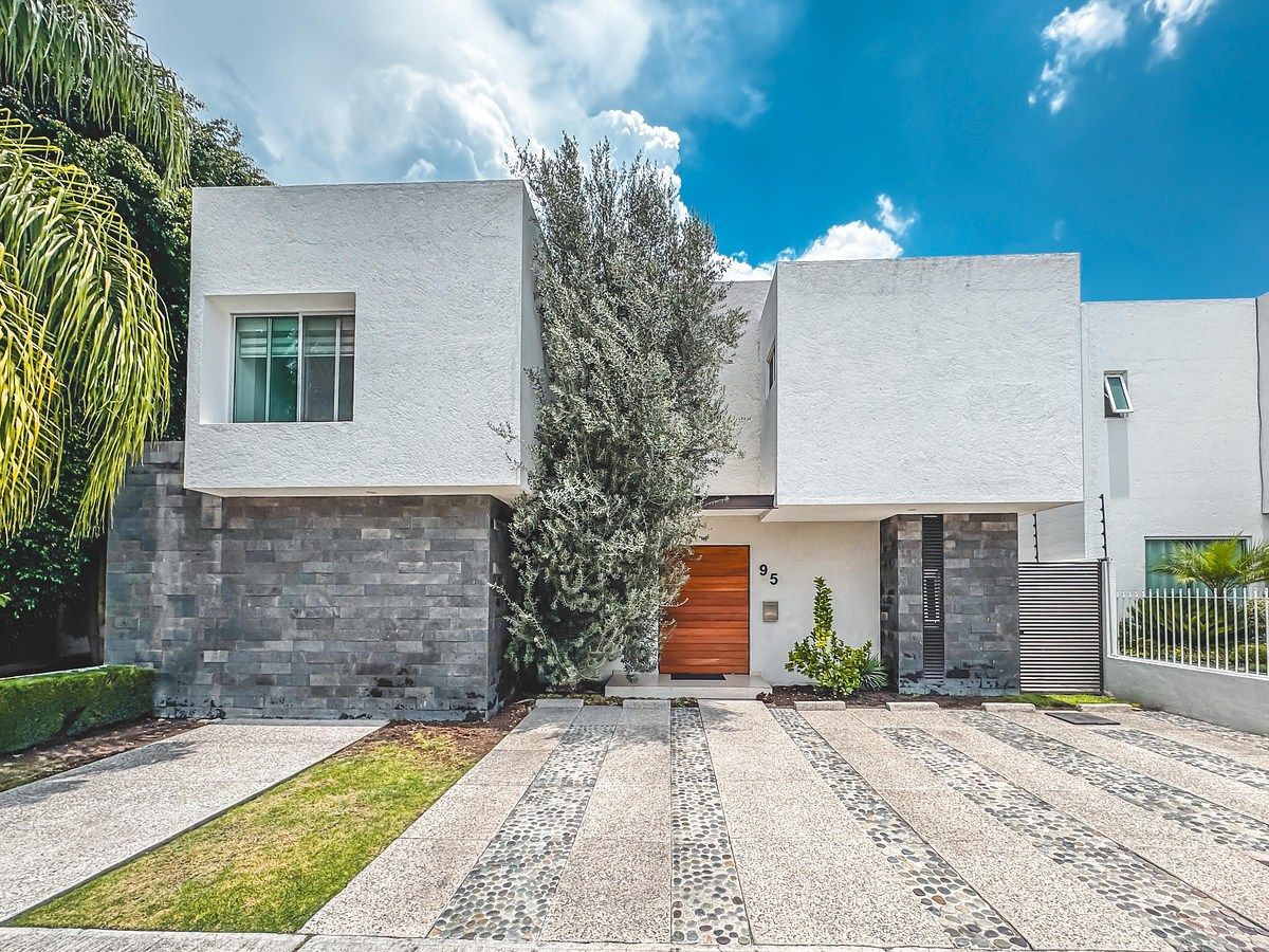 Hermosa casa Juriquilla en Fraccionamiento, foto 1 de 18