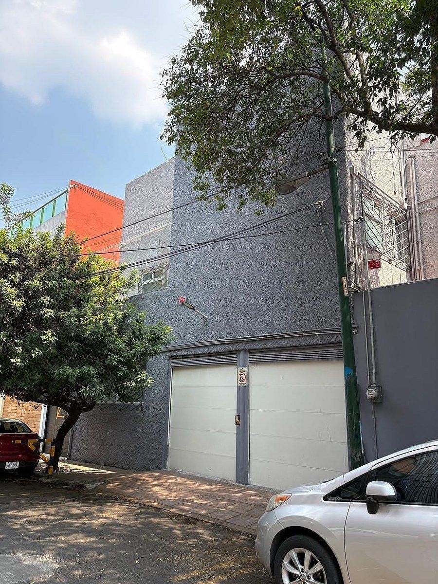 House with Commercial Use in Del Valle Centro, Benito Juárez, photo 2 of 15
